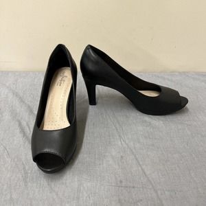Clarks Womens Adriel Phyliss Black Leather Peep Toe Heels Size 10 M FS Charity